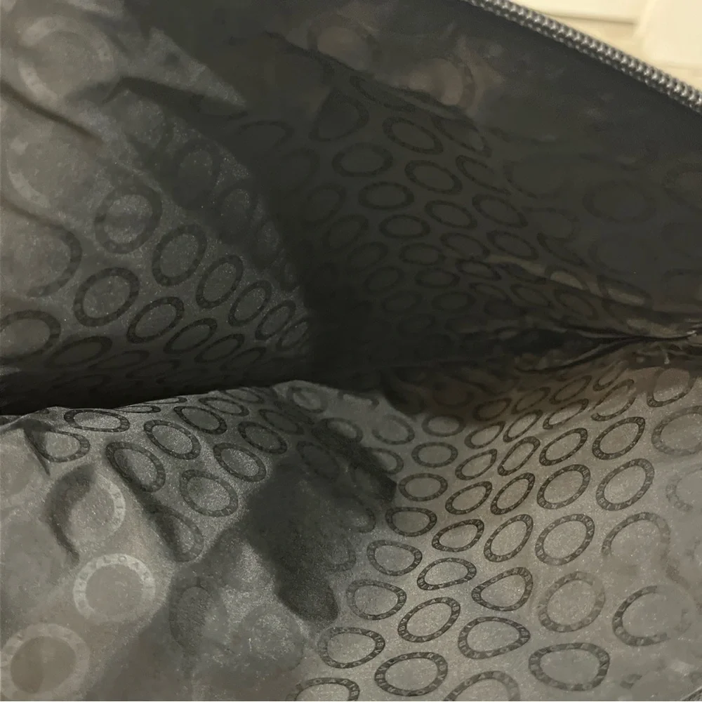BVLGARI Zip Close Makeup Bag Travel‎ Toiletries Silver Gray Sparkle